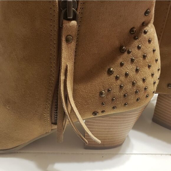 Express suede camel colored boots - Picture 3 of 4